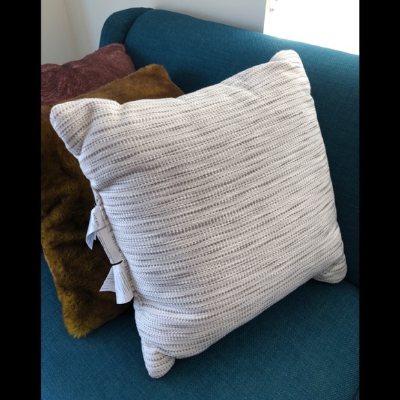 Brand New West Elm Throw Pillow 20X20 - Picture 2 of 6